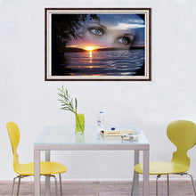 Charger l&#39;image dans la galerie, Eyes sea - peinture diamant - 40x30cm
